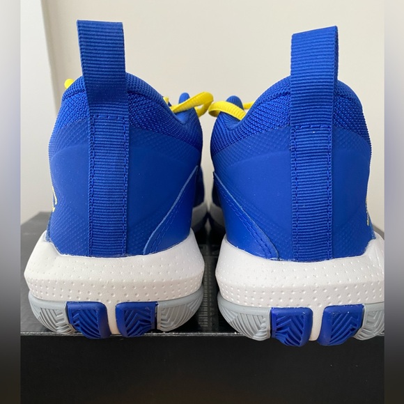 UnderArmour Kids athletic shoes - Picture 8 of 9